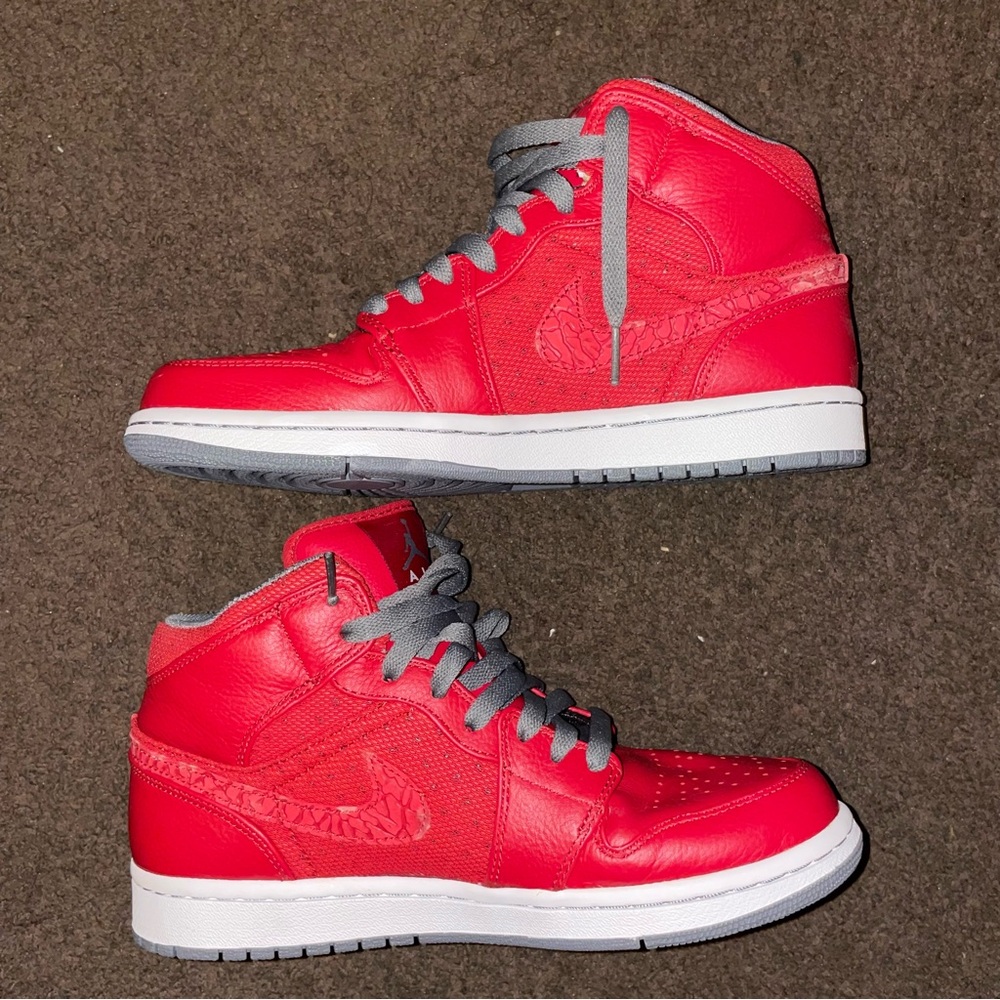 Nike Air Jordan 1